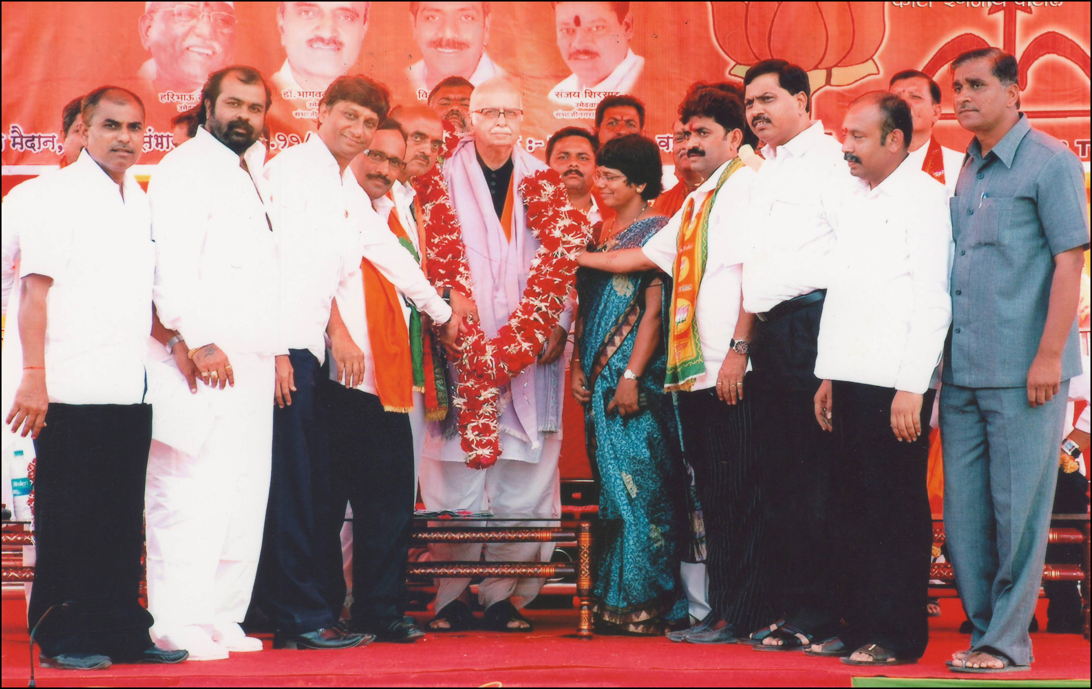 Shirish Boralkar with Lal Krishna Advani